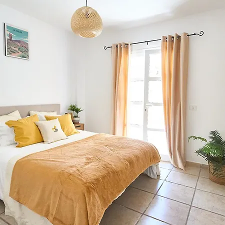 Апартаменти Lemon Breeze El Duque Адехе